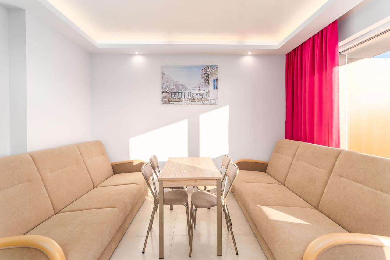 Apartamenty Flamingo By Noclegi Renters Miedzyzdroje Luaran gambar